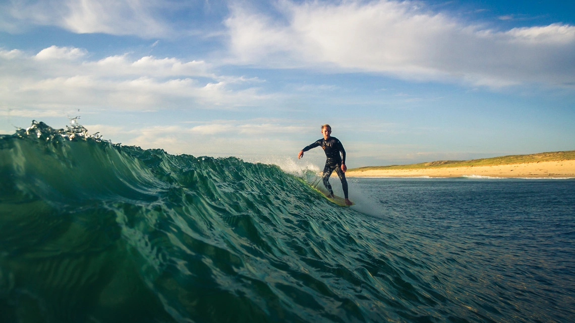 Ole Lietz beim Longboarden