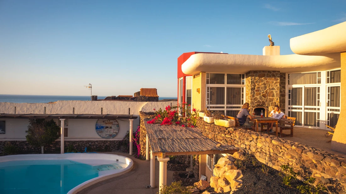 surf villa fuerte with pool and sea views