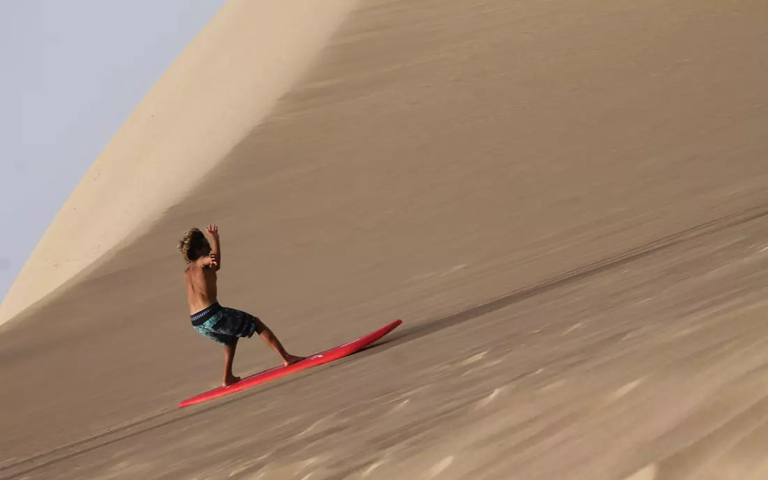 Pure Surfcamp Sandboarding in the dunes